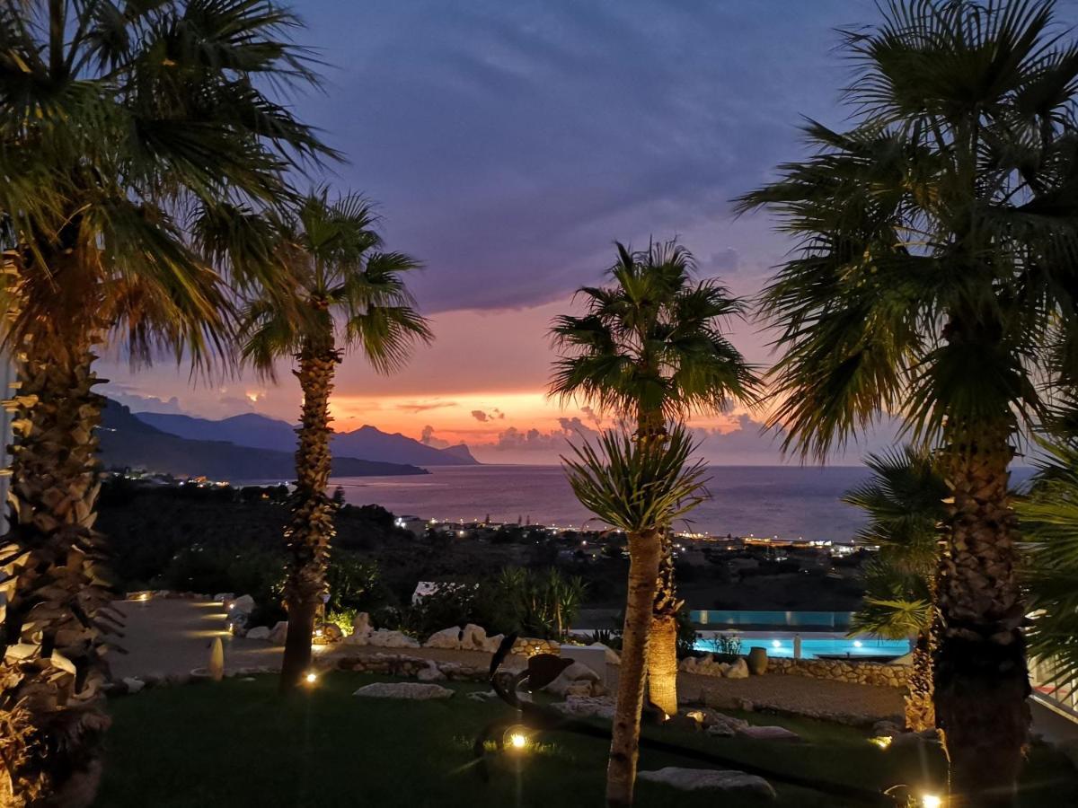 Hotel La Blanca & 4*