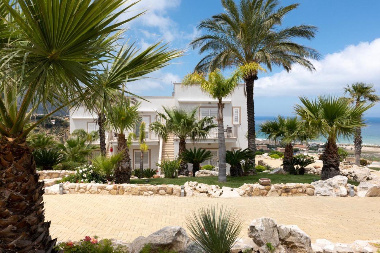 La Blanca & 4*