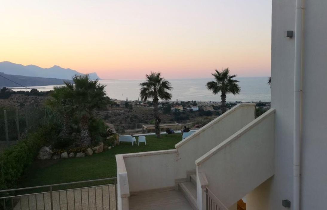 Hotel La Blanca &