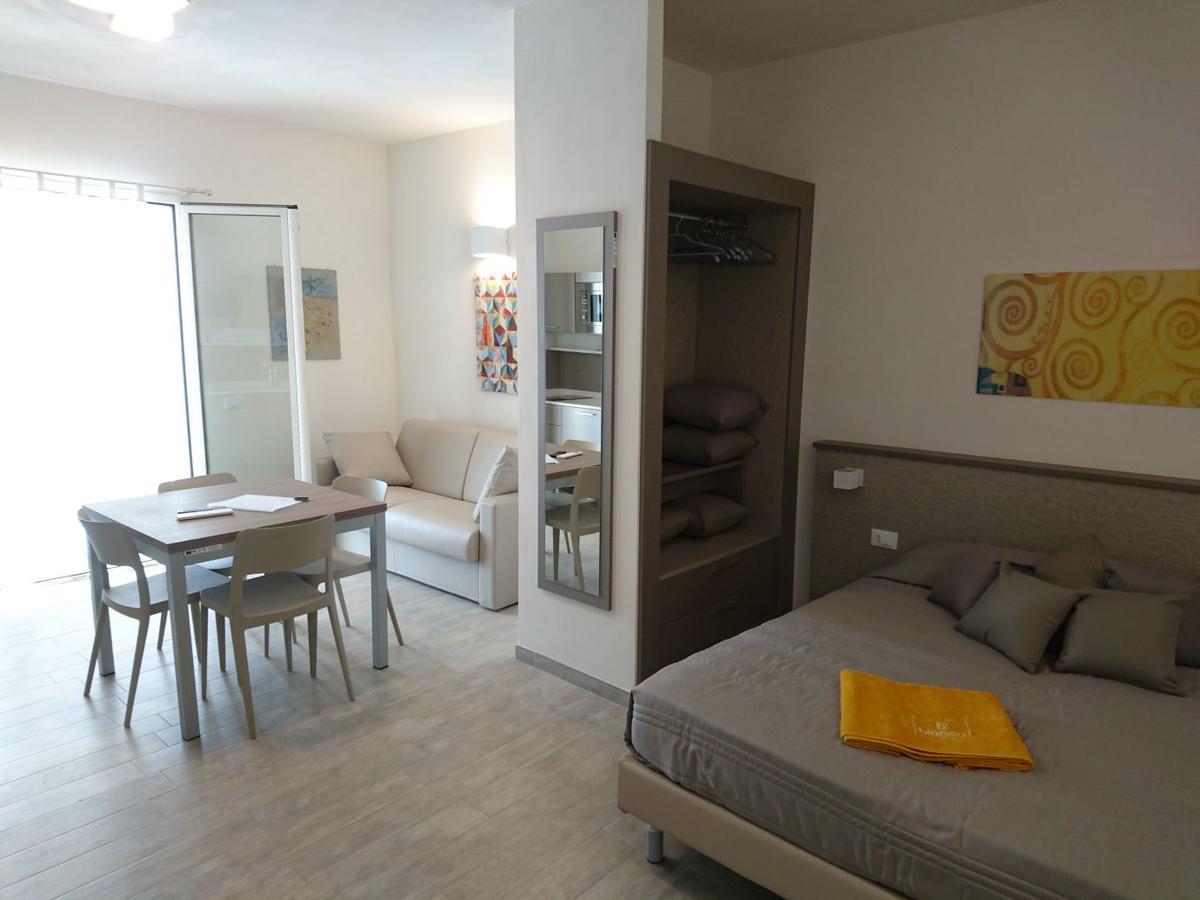 Hotel La Blanca &