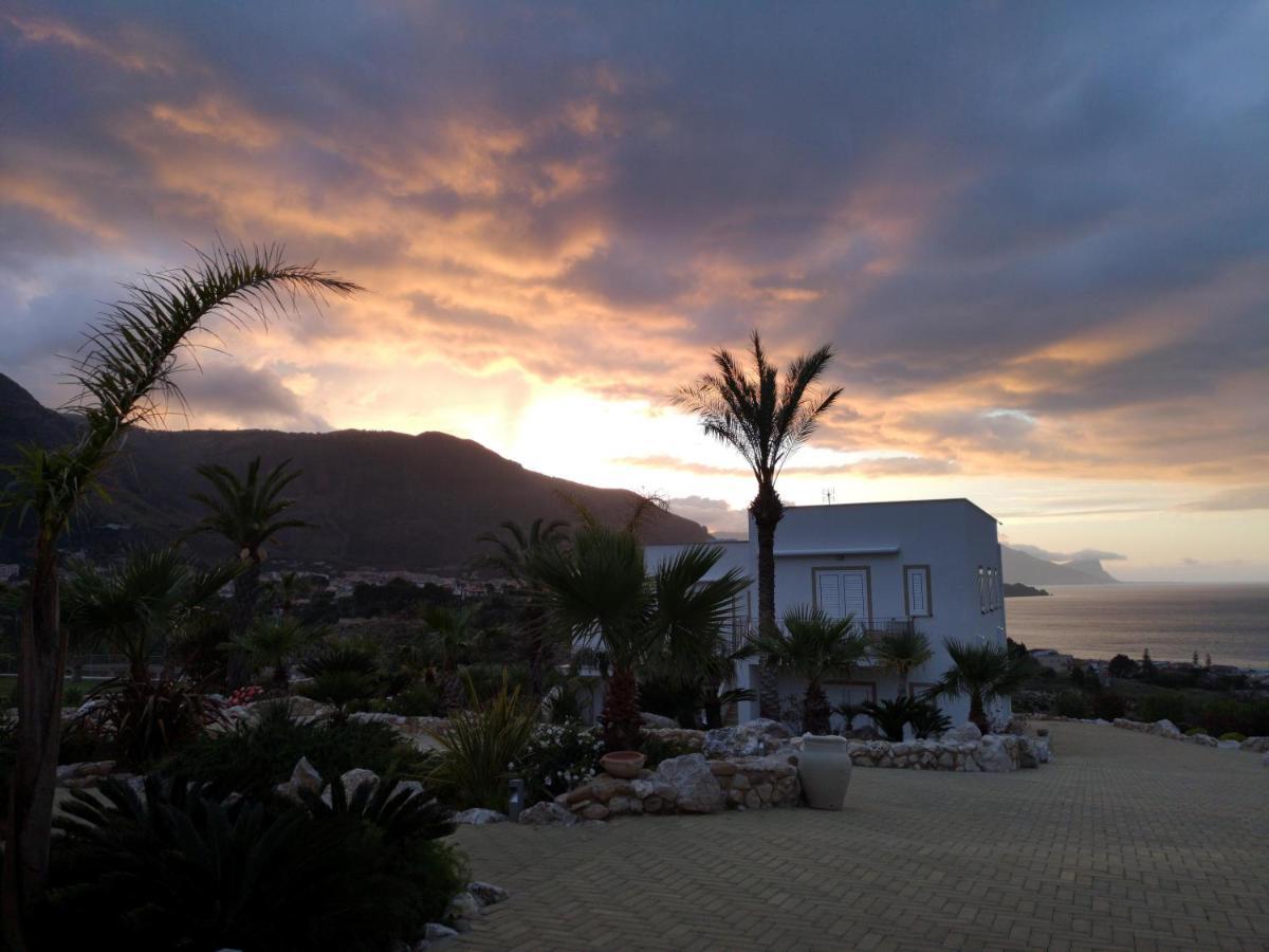 La Blanca & 4*